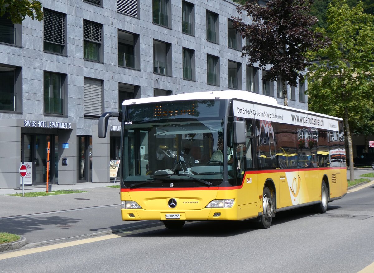 (265'945) - PostAuto Graub�nden - GR 106'553/PID 4629 - Mercedes (ex PostAuto Nordschweiz) am 19. August 2024 beim Bahnhof Interlaken Ost