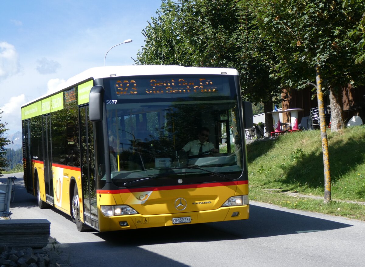 (266'219) - PostAuto Graub�nden - GR 159'233/PID 5697 - Mercedes am 27. August 2024 in Scuol, Via da la Staziun
