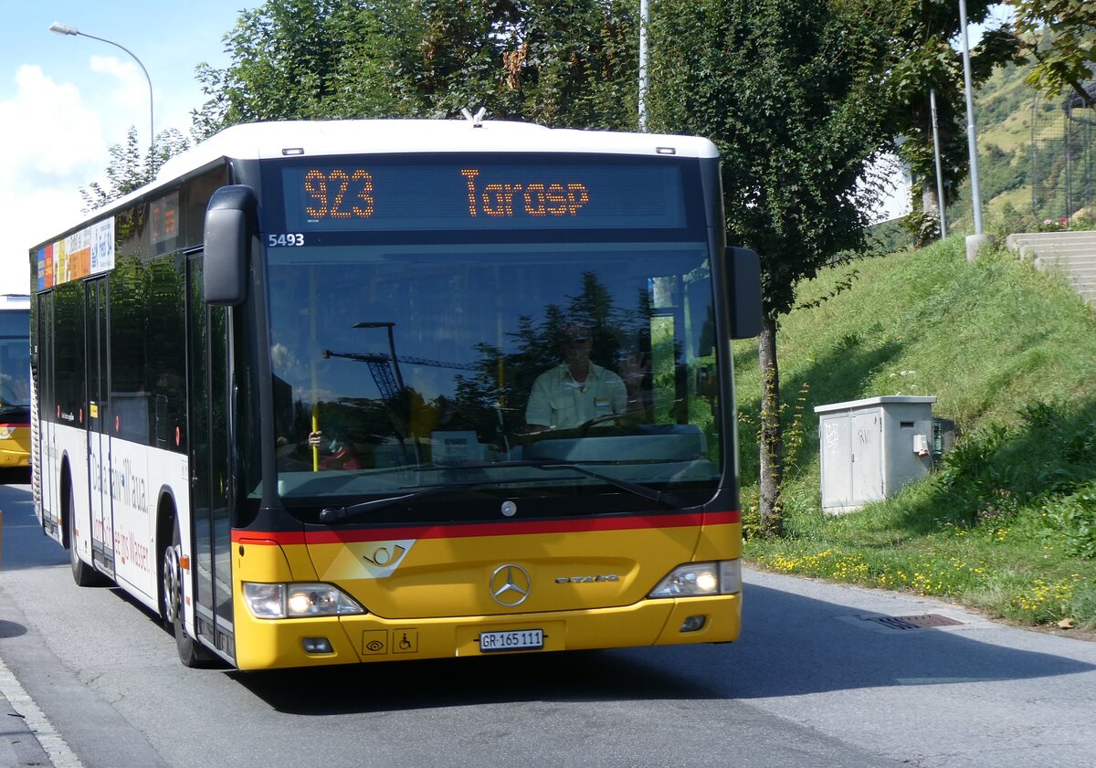 (266'220) - PostAuto Graub�nden - GR 165'111/PID 5493 - Mercedes am 27. August 2024 in Scuol, Hotel Altana