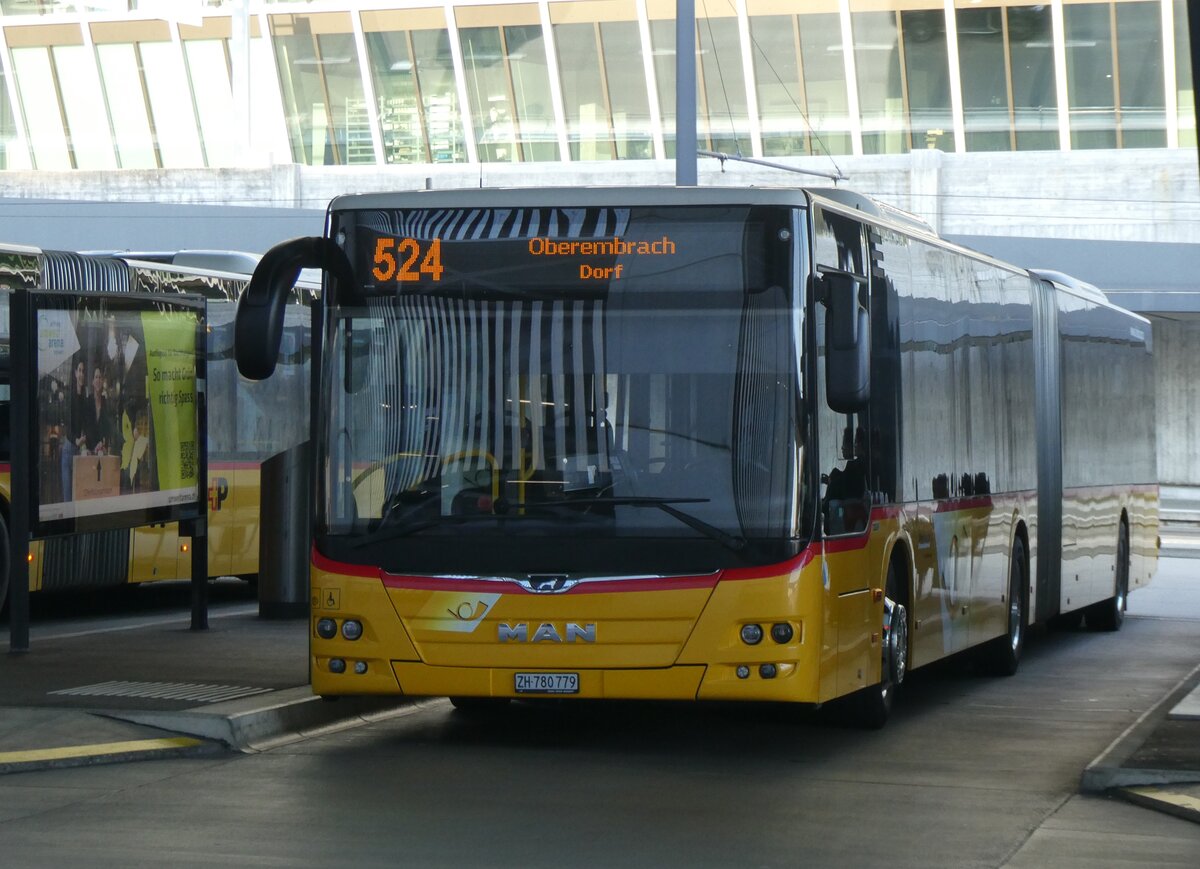 (266'277) - PostAuto Z�rich - Nr. 361/ZH 780'779/PID 11'081 - MAN am 27. August 2024 in Z�rich-Flughafen