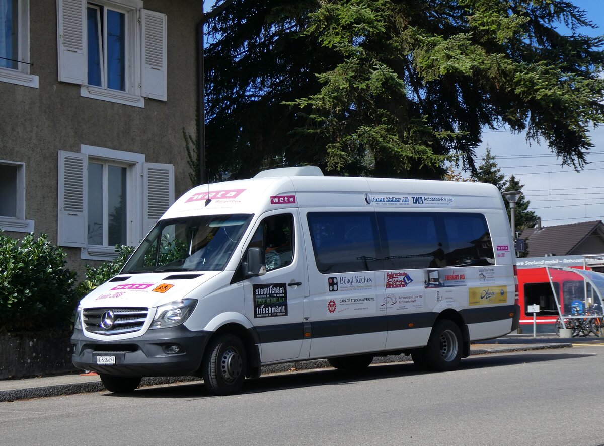 (266'673) - WETA, Walterswil - BE 526'627 - Mercedes am 6. September 2024 beim Bahnhof T�uffelen