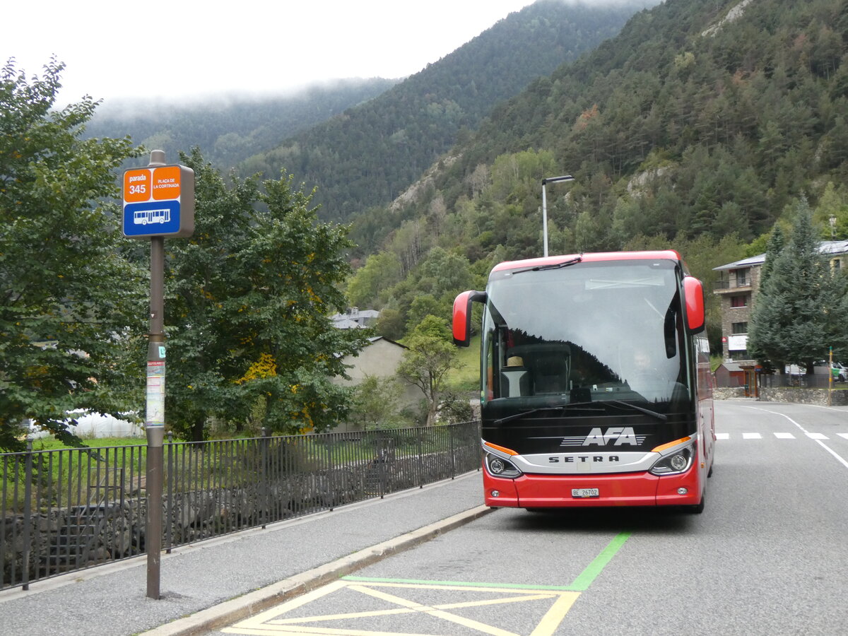 (267'157) - Aus der Schweiz: AFA Adelboden - Nr. 15/BE 26'702 - Setra am 18. September 2024 in La Cortinada, Pla�a de La Cortinada