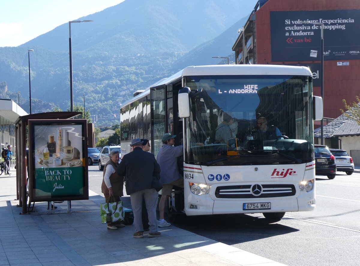 (267'268) - Aus Spanien: hife, Tortosa - Nr. 8034/6754 MKG - Mercedes am 19. September 2024 in Andorra la Vella, Estaci� Nacional Autobusos