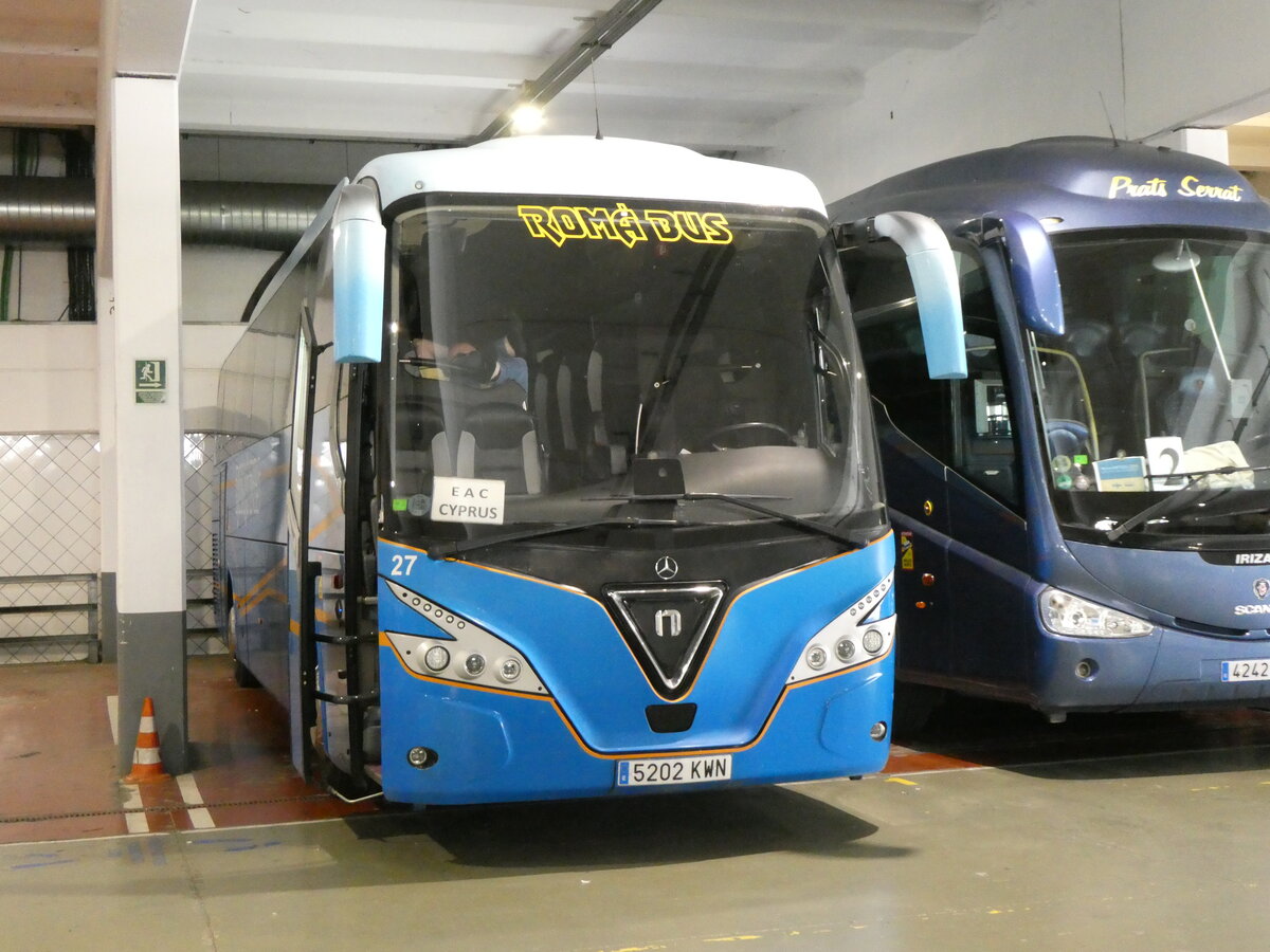 (267'297) - Aus Spanien: Rom� Bus, Lloret de Mar - Nr. 27/5202 KWN - Mercedes/Noge am 19. September 2024 in Andorra la Vella, Carparkhaus