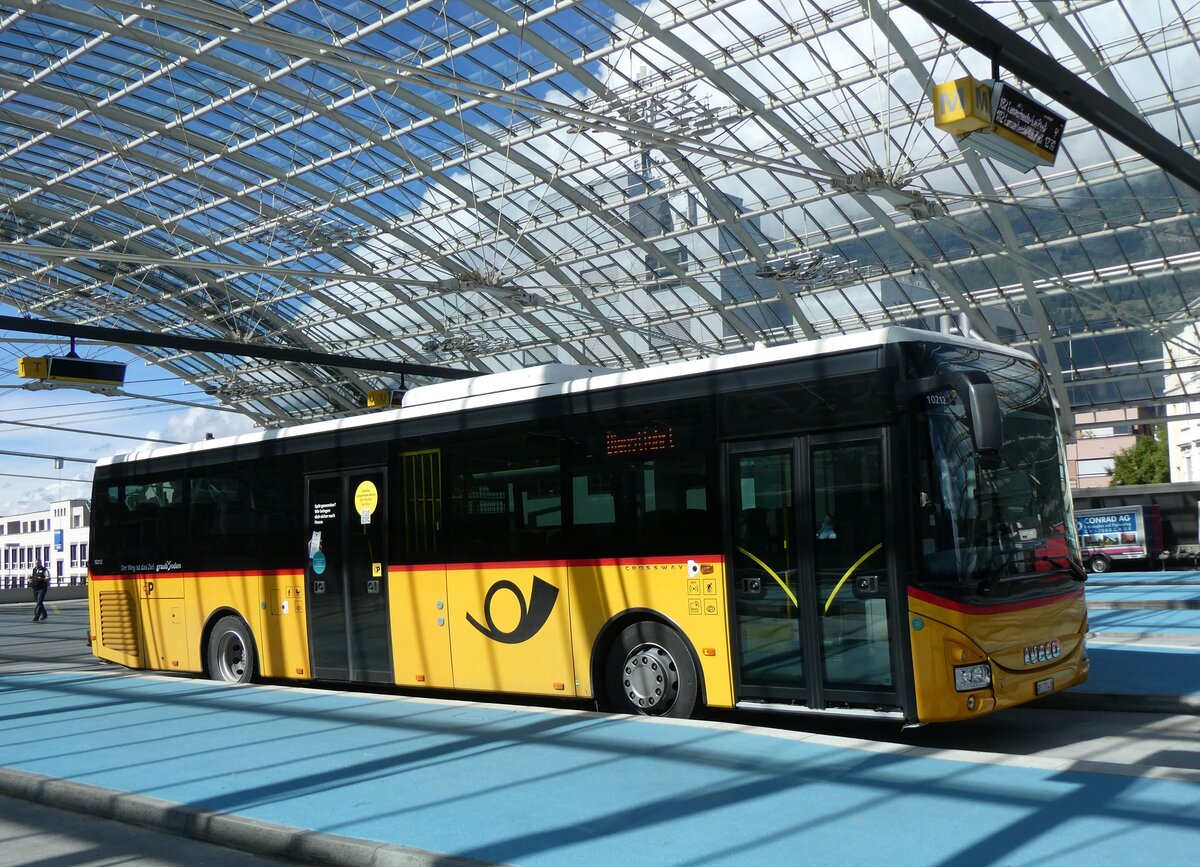 (267'528) - PostAuto Graub�nden - GR 170'436/PID 10'212 - Iveco am 24. September 2024 in Chur, Postautostation