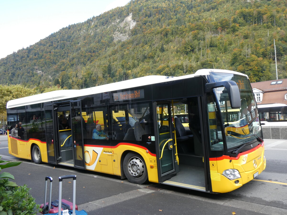 (267'808) - Fl�ck, Brienz - Nr. 5/BE 113'349/PID 10'859 - Mercedes am 7. Oktober 2024 beim Bahnhof Interlaken Ost