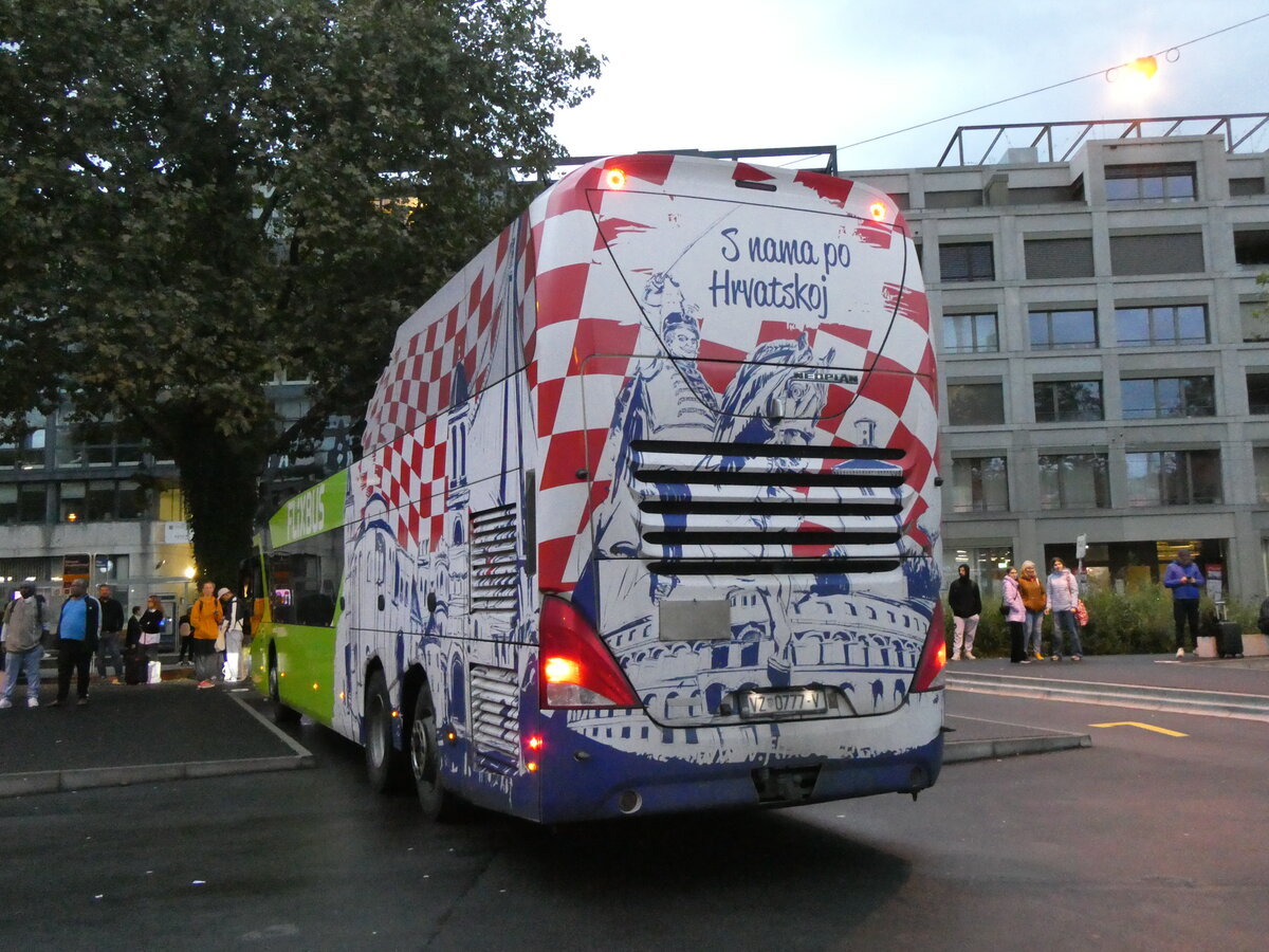 (267'836) - Aus Kroatien: Vincek, Jalkovec - VZ 0777-V - Neoplan am 8. Oktober 2024 in Z�rich, Sihlquai