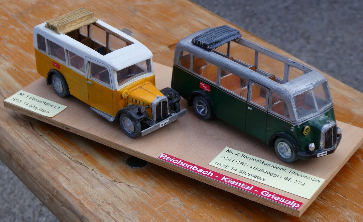 (268'090) - Geiger, Adelboden - Nr. 1 - Saurer/Adler + Nr. 2 - Saurer/R&Str. am 12. Oktober 2024 auf dem Bundl�ger (Holzmodelle)