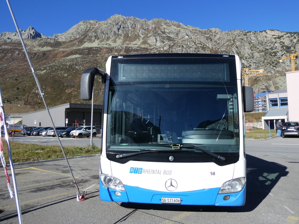 (268'814) - RTB Altst�tten - Nr. 58/SG 131'606 - Mercedes am 29. Oktober 2024 beim Bahnhof Andermatt