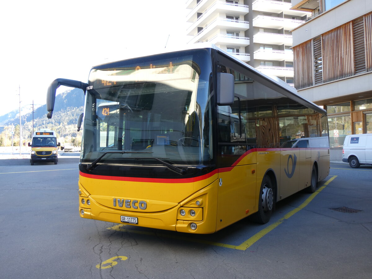(268'835) - PostAuto Graub�nden - GR 11'775/PID 11'638 - Iveco (ex Nr. 22; ex Nr. 6; ex Fontana, Ilanz Nr. 6) am 29. Oktober 2024 beim Bahnhof Ilanz