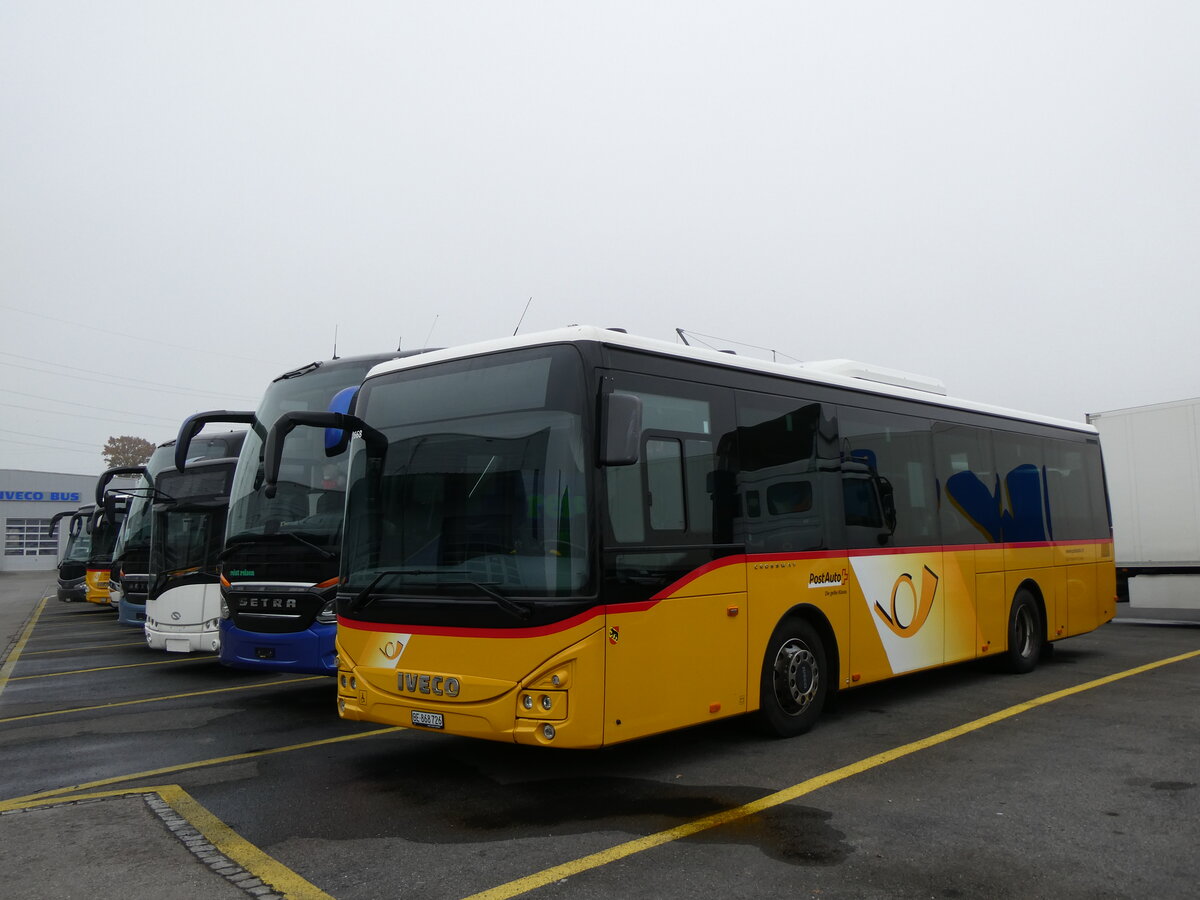 (269'101) - Fl�ck, Brienz - Nr. 26/BE 868'726/PID 11'668 - Iveco am 10. November 2024 in Kerzers, Interbus