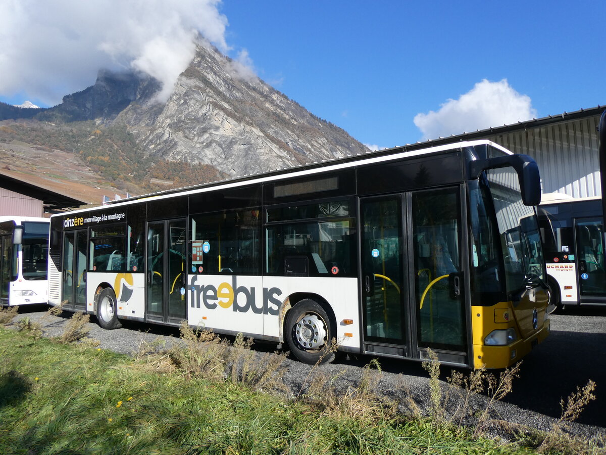 (269'444) - Buchard, Leytron - Nr. 92 - Mercedes (ex BLT Oberwil Nr. 44) am 29. November 2024 in Leytron, Garage