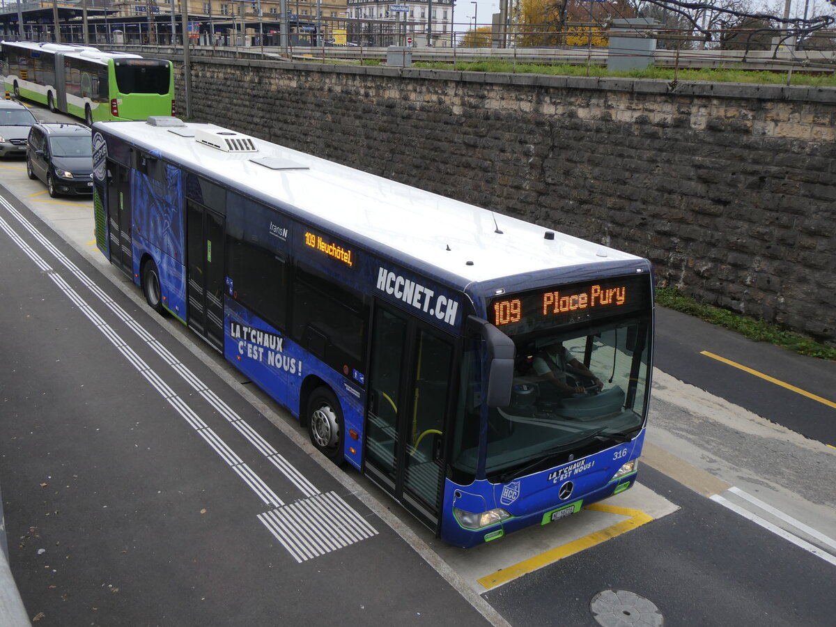 (269'531) - transN, La Chaux-de-Fonds - Nr. 316/NE 56'216 - Mercedes (ex TRN La Chaux-de-Fonds Nr. 316) am 30. November 2024 beim Bahnhof Neuch�tel