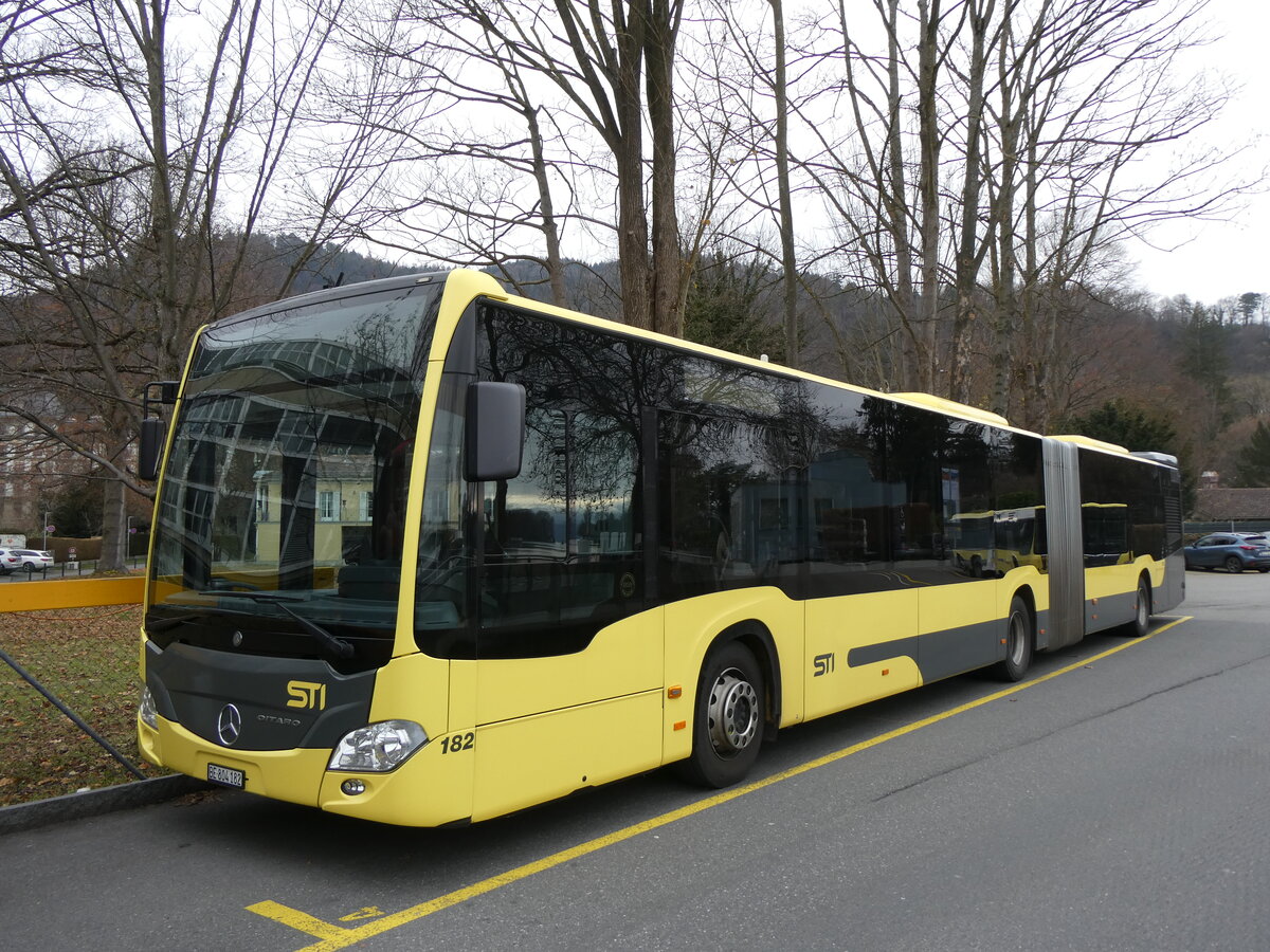 (269'811) - STI Thun - Nr. 182/BE 804'182 - Mercedes am 11. Dezember 2024 bei der Schiffl�ndte Thun
