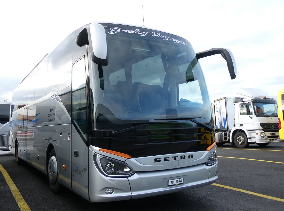 (269'867) - Jacky Voyages, Ch�teau-d'Oex - VD 1078 - Setra am 15. Dezember 2024 in Kerzers, Interbus