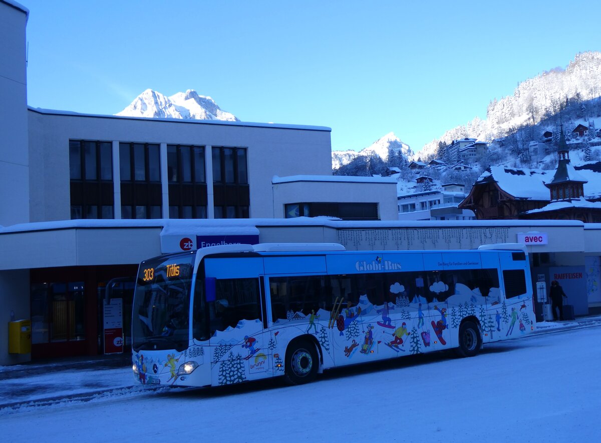 (270'212) - EAB Engelberg - Nr. 5/OW 10'241 - Mercedes (ex VZO Gr�ningen; ex Vorf�hrfahrzeug) am 25. Dezember 2024 beim Bahnhof Engelberg