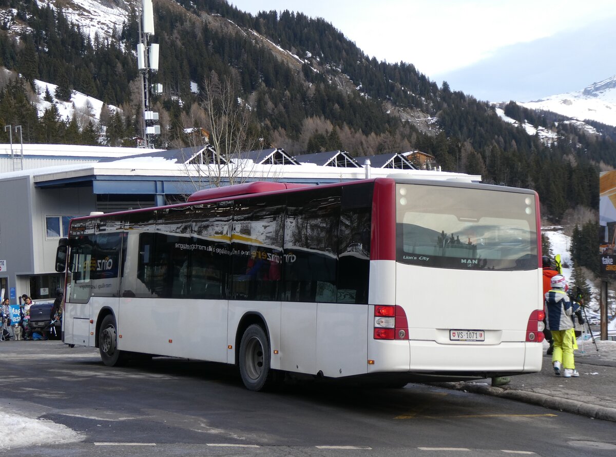 (270'549) - Buchard, Leytron - VS 1071 - MAN (ex PostAuto Wallis Nr. 69/PID 4779; ex Lathion, Sion Nr. 69) am 2. Januar 2025 in Anz�re, T�l�cabine