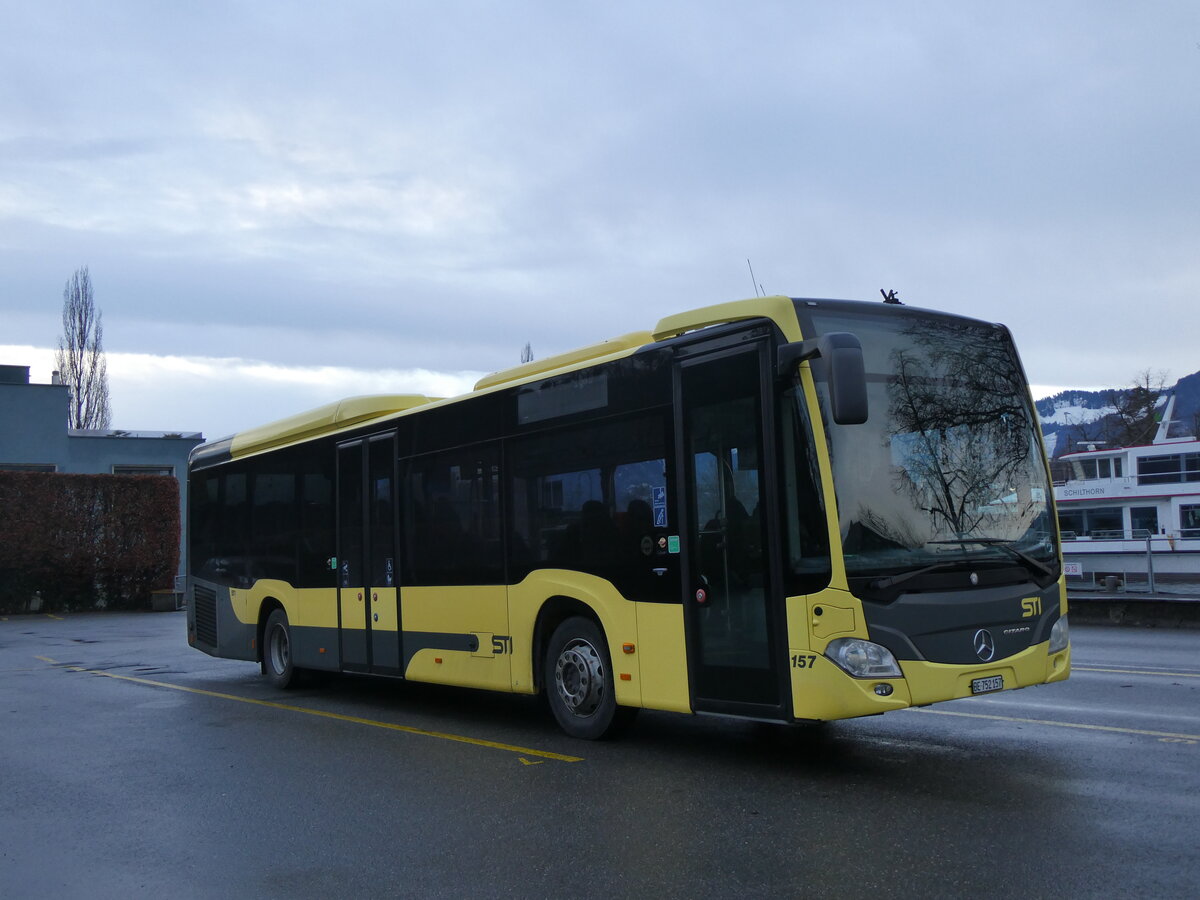 (270'683) - STI Thun - Nr. 157/BE 752'157 - Mercedes am 6. Januar 2025 bei der Schiffl�ndte Thun