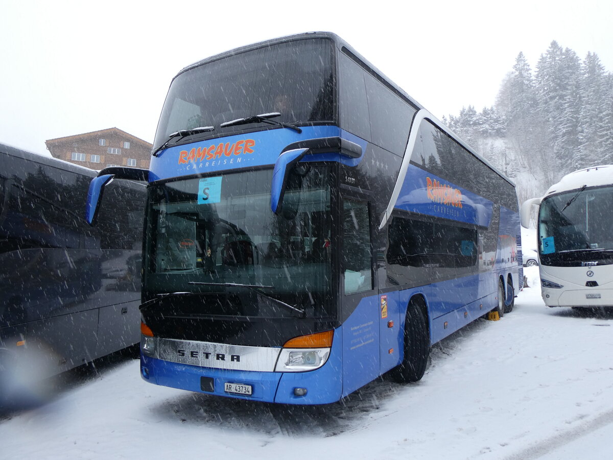 (270'936) - Ramsauer, Herisau - AR 43'734 - Setra am 11. Januar 2025 in Adelboden, ASB