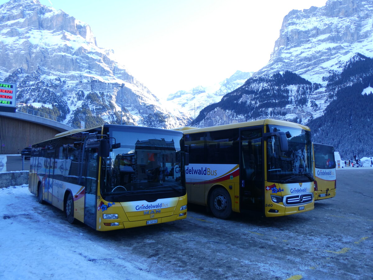 (271'290) - GrindelwaldBus, Grindelwald - Nr. 20/BE 349'361 - MAN/G�ppel am 18. Januar 2025 beim Bahnhof Grindelwald