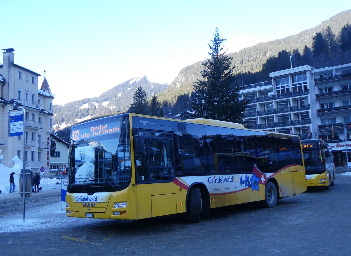 (271'301) - GrindelwaldBus, Grindelwald - Nr. 19/BE 363'305 - MAN/G�ppel am 18. Januar 2025 beim Bahnhof Grindelwald