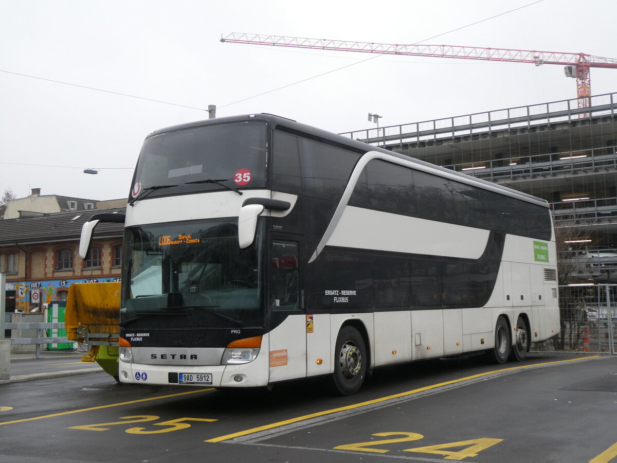 (271'670) - Aus Tschechien: Umbrella, Praha - Nr. 35/9AD 5912 - Setra am 6. Februar 2025 in Z�rich, Sihlquai