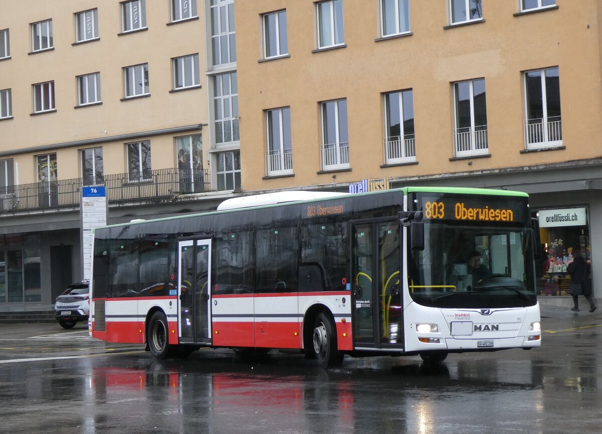 (271'899) - StadtBUS, Frauenfeld - Nr. 910/SG 482'206 - MAN (ex RTB Altst�tten Nr. 910; ex PostBUS/A BD 15'357) am 13. Februar 2025 beim Bahnhof Frauenfeld