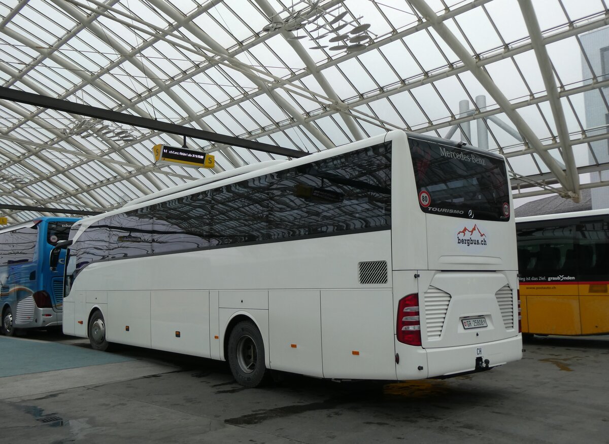(271'941) - L�tscher, Haldenstein - GR 25'808 - Mercedes (ex B�chi, Chur) am 14. Februar 2025 in Chur, Postautostation