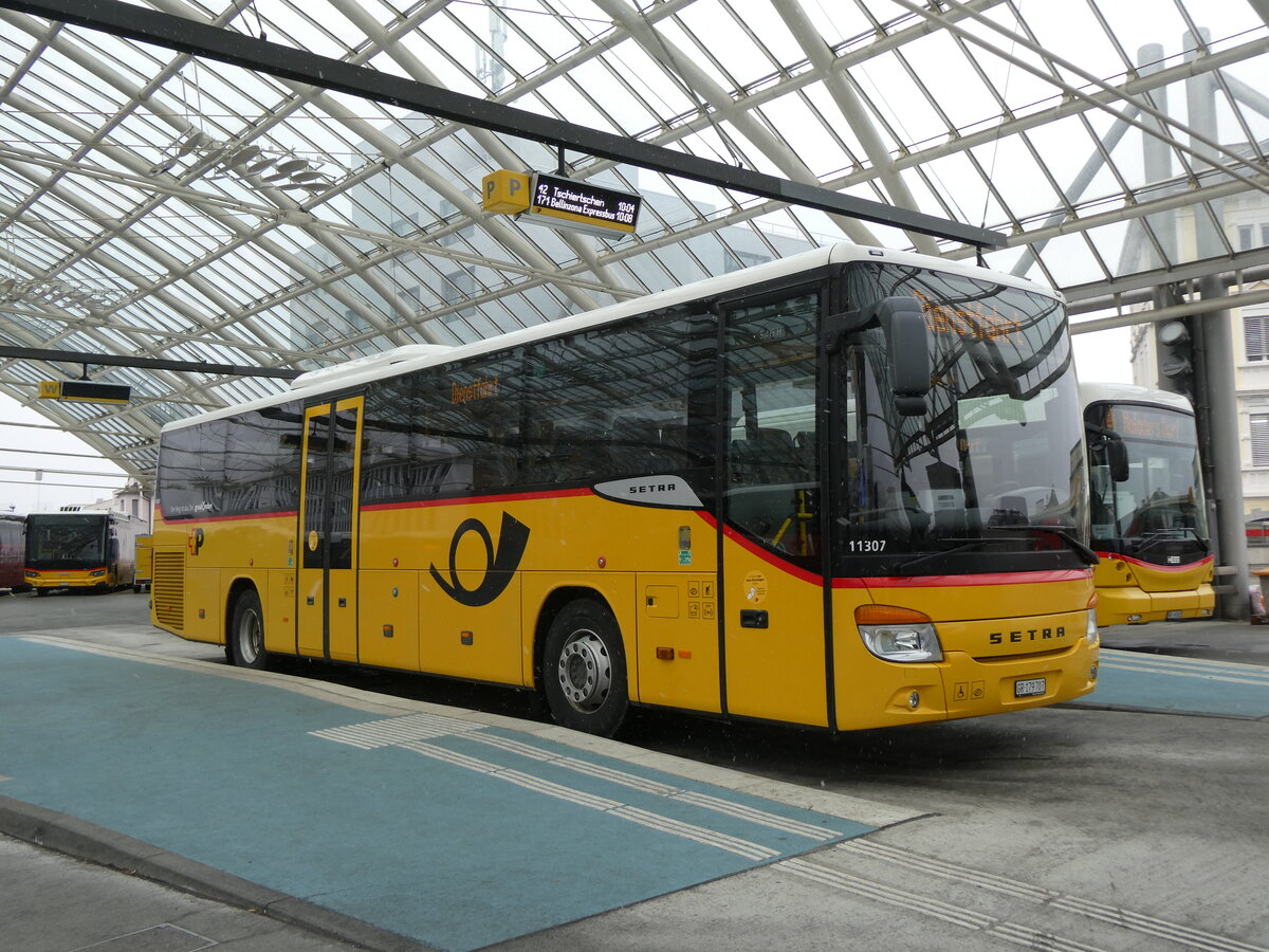 (271'952) - PostAuto Graub�nden - GR 179'707/PID 11'307 - Setra am 14. Februar 2025 in Chur, Postautostation