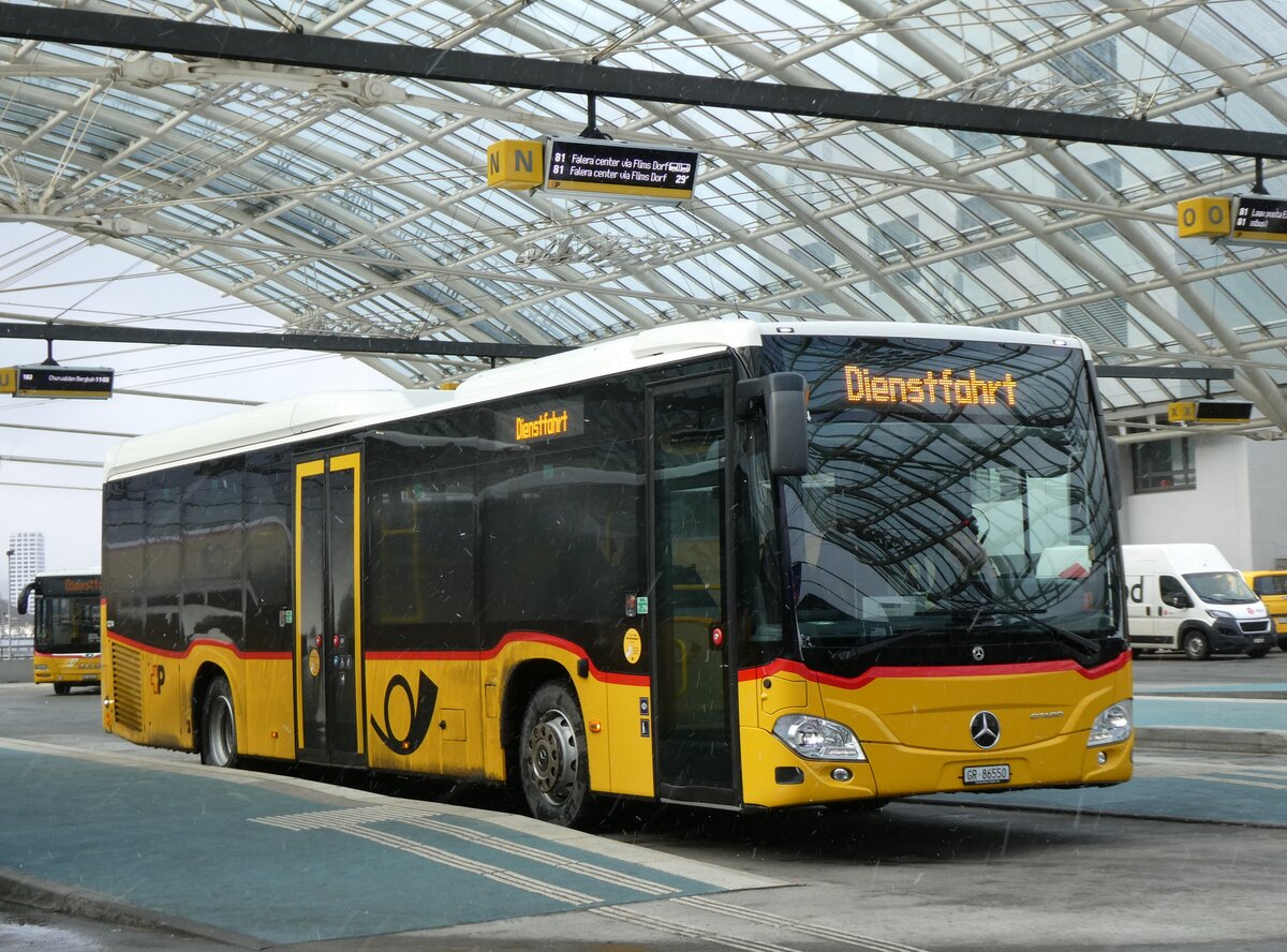 (271'988) - PostAuto Graub�nden - GR 86'550/PID 12'214 - Mercedes am 14. Februar 2025 in Chur, Postautostation