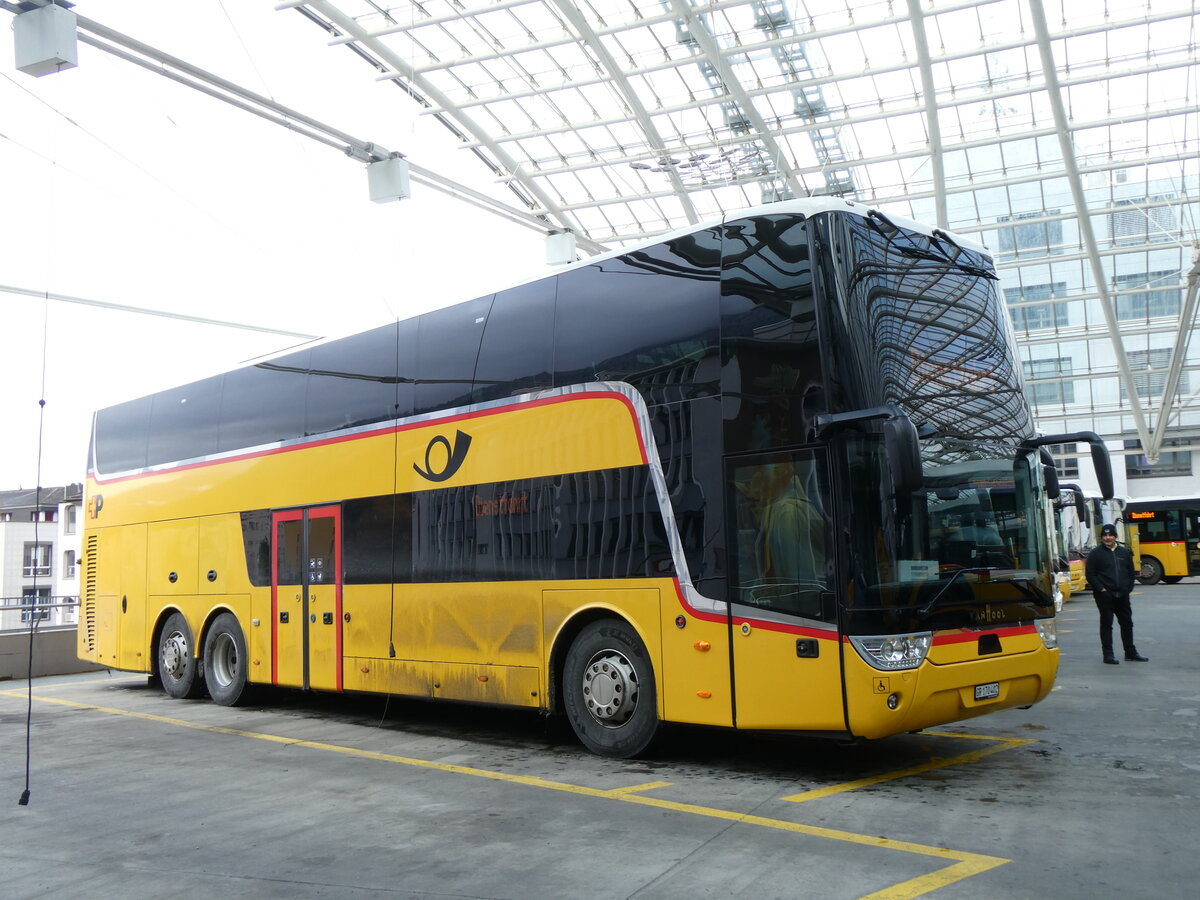 (272'004) - PostAuto Graub�nden - GR 170'402/PID 10'963 - Van Hool am 14. Februar 2025 in Chur, Postautostation