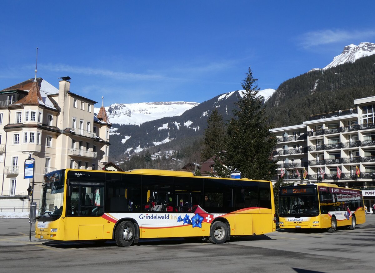 (272'170) - GrindelwaldBus, Grindelwald - Nr. 19/BE 363'305 - MAN/G�ppel am 17. Februar 2025 beim Bahnhof Grindelwald