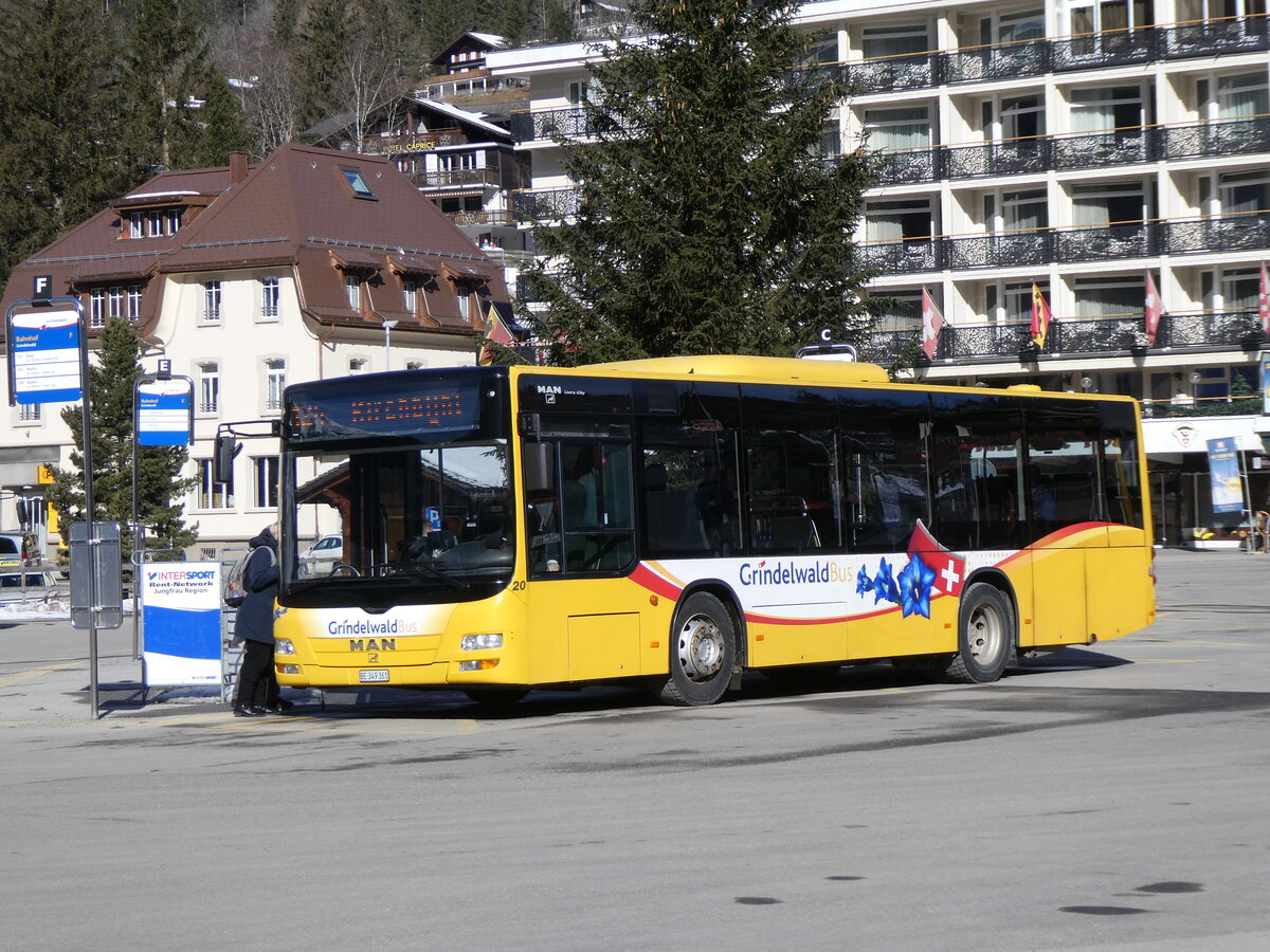 (272'182) - GrindelwaldBus, Grindelwald - Nr. 20/BE 349'361 - MAN/G�ppel am 17. Februar 2025 beim Bahnhof Grindelwald