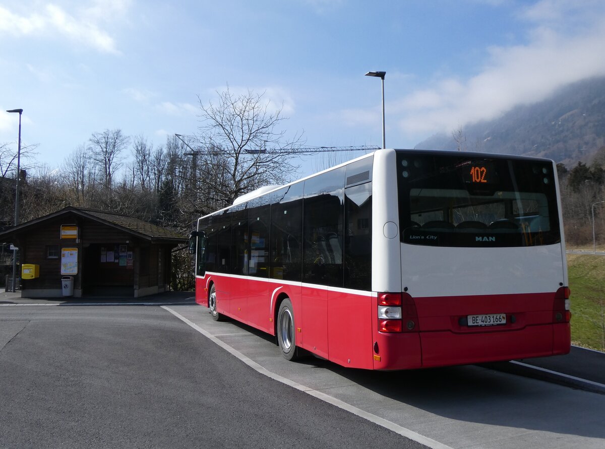 (272'197) - PostAuto Bern - BE 403'166/PID 12'336 - MAN (ex Dr. Richard, A-Wien Nr. 1411) am 17. Februar 2025 in Ringgenberg, S�ge