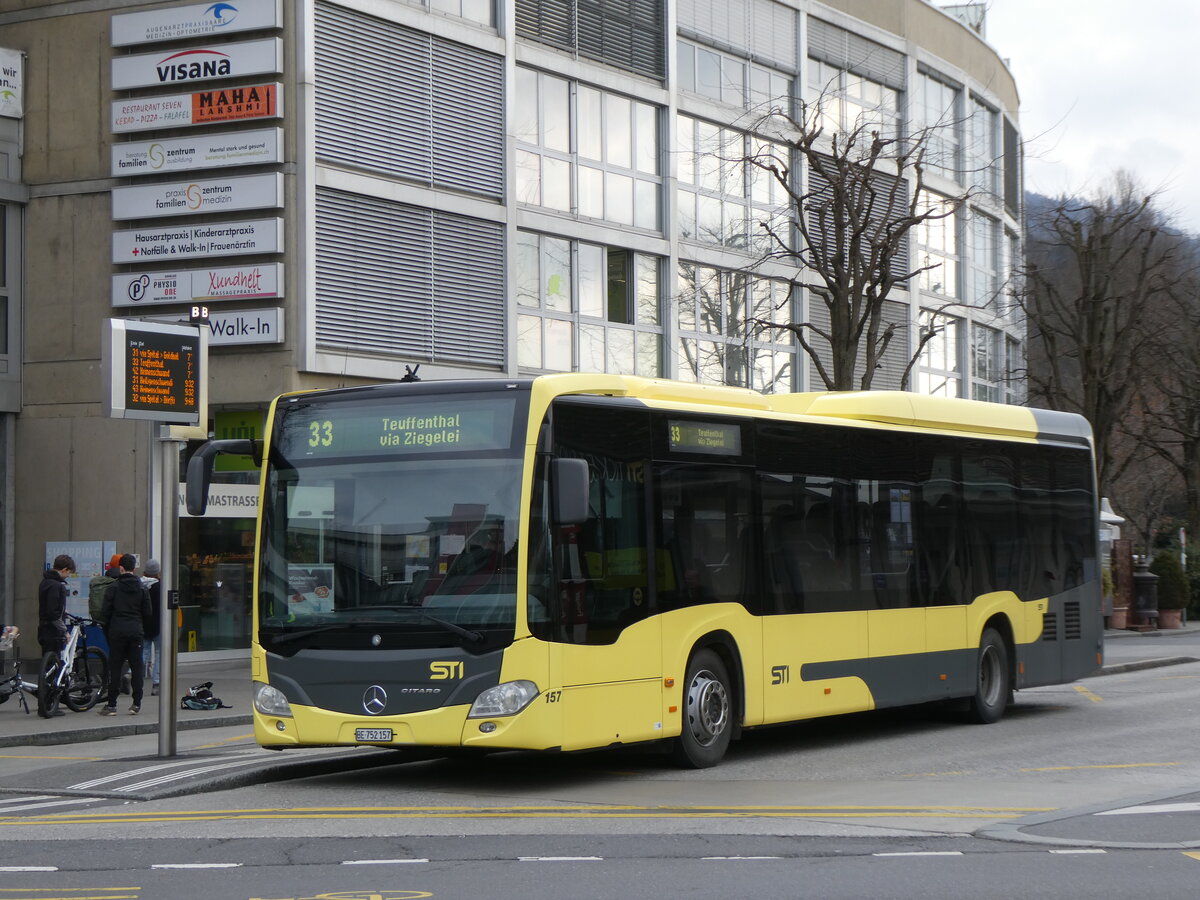 (272'506) - STI Thun - Nr. 157/BE 752'157 - Mercedes am 1. M�rz 2025 beim Bahnhof Thun
