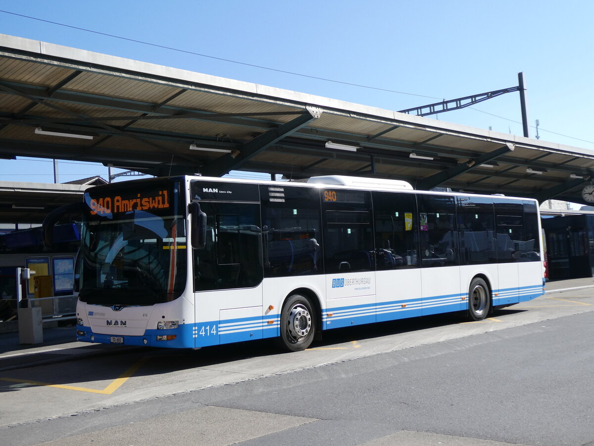 (272'642) - BOTG Amriswil - Nr. 414/TG 693 - MAN am 4. M�rz 2025 beim Bahnhof Romanshorn