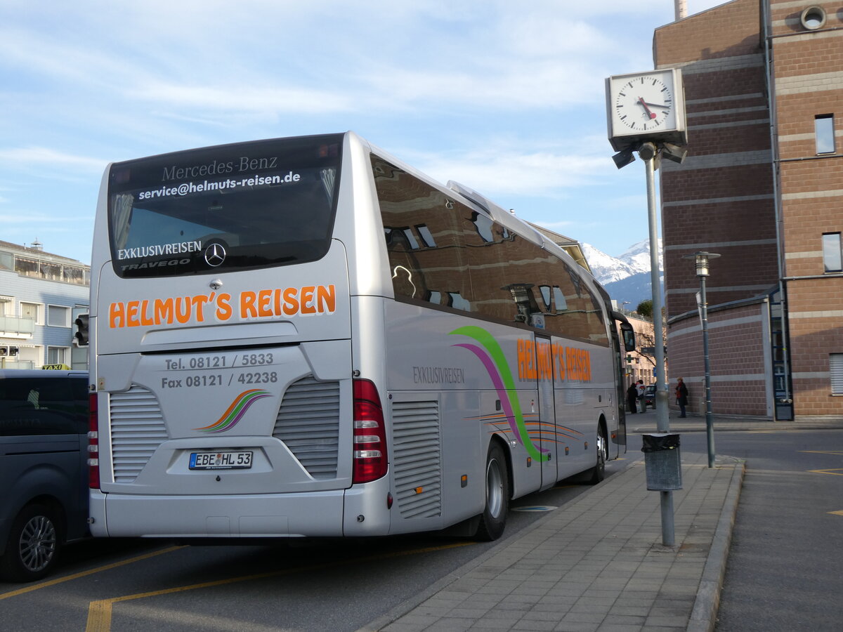 (272'655) - Aus Deutschland: Helmut's Reisen, Markt Schwaben - EBE-HL 53 - Mercedes am 6. M�rz 2025 beim Bahnhof Spiez