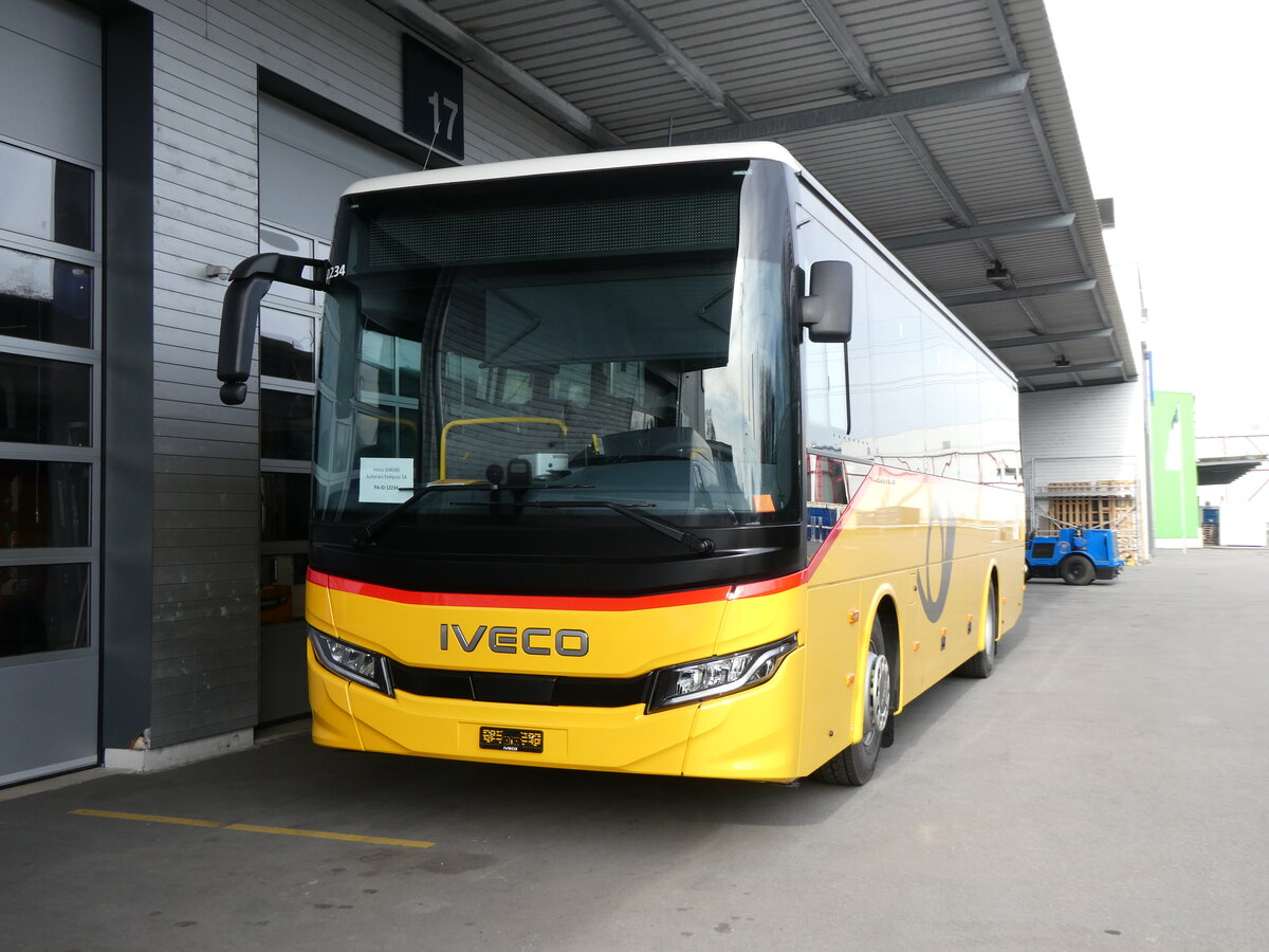 (272'706) - Ev�quoz, Erde - PID 12'234 - Iveco am 9. M�rz 2025 in Kerzers, Interbus