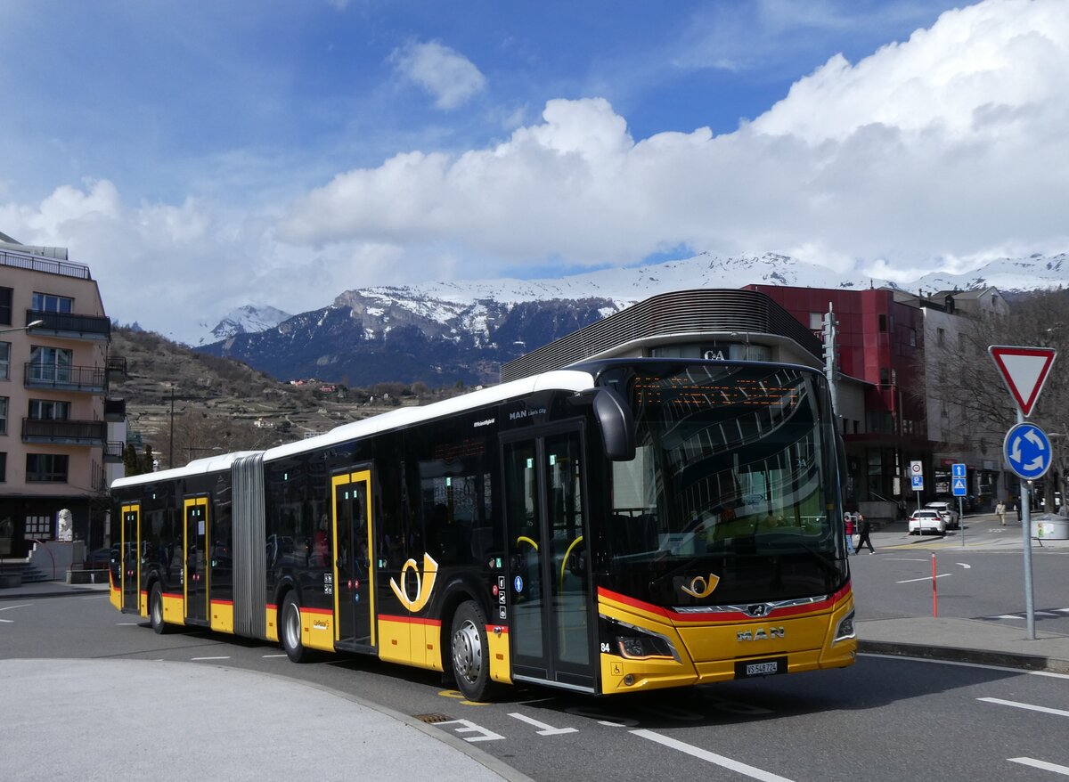 (272'802) - PostAuto Wallis - Nr. 84/VS 548'724/PID 11'887 - MAN am 11. M�rz 2025 beim Bahnhof Sion