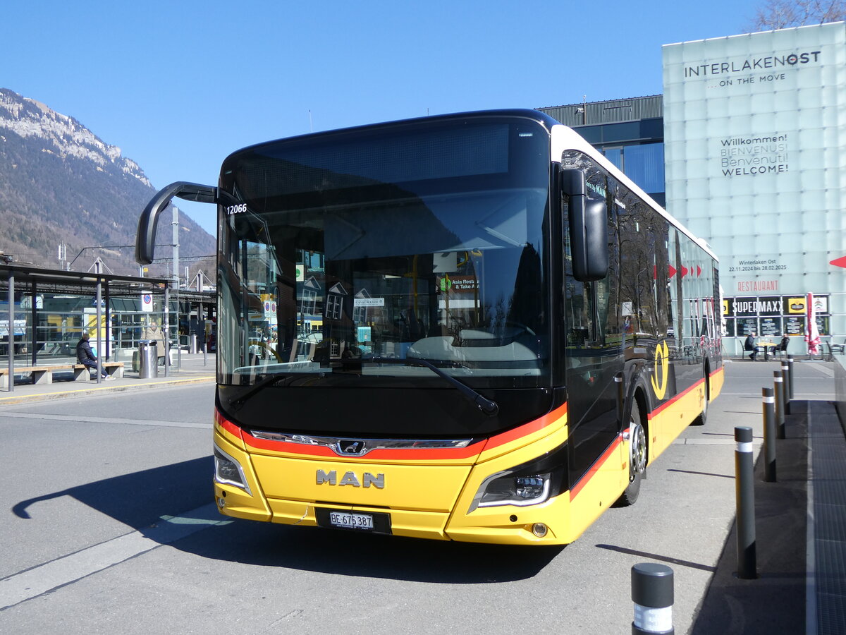 (273'070) - PostAuto Bern - BE 675'387/PID 12'066 - MAN am 18. M�rz 2025 beim Bahnhof Interlaken Ost