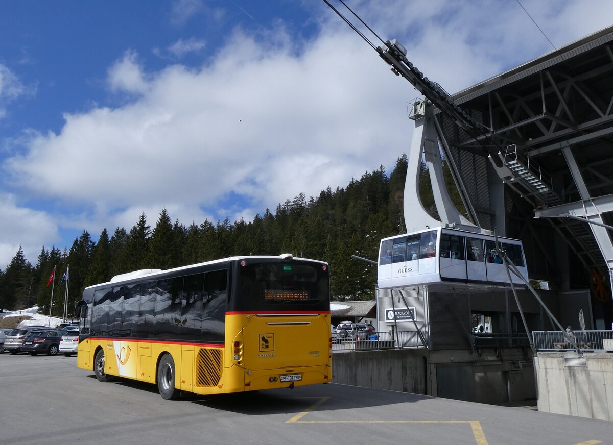 (273'219) - PostAuto Bern - BE 707'920/PID 11'459 - Volvo (ex K�bli, Gstaad BE 671'405; ex K�bli, Gstaad BE 21'779) am 27. M�rz 2025 in Col du Pillon, Glacier 3000