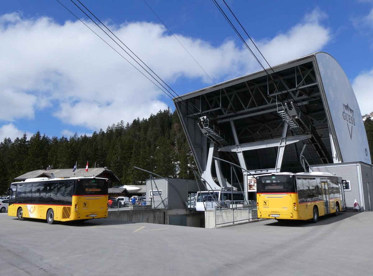 (273'224) - PostAuto Bern - BE 707'920/PID 11'459 - Volvo (ex K�bli, Gstaad BE 671'405; ex K�bli, Gstaad BE 21'779) + BE 707'930/PID 10'964 - Volvo (ex K�bli, Gstaad) am 27. M�rz 2025 in Col du Pillon, Glacier 3000
