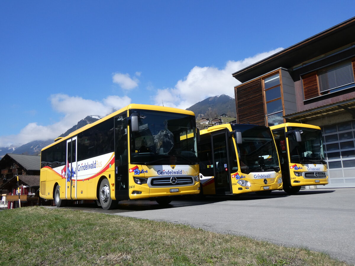 (273'283) - GrindelwaldBus, Grindelwald - Nr. 241/BE 103'241 - Mercedes am 28. M�rz 2025 in Grindelwald, Garage