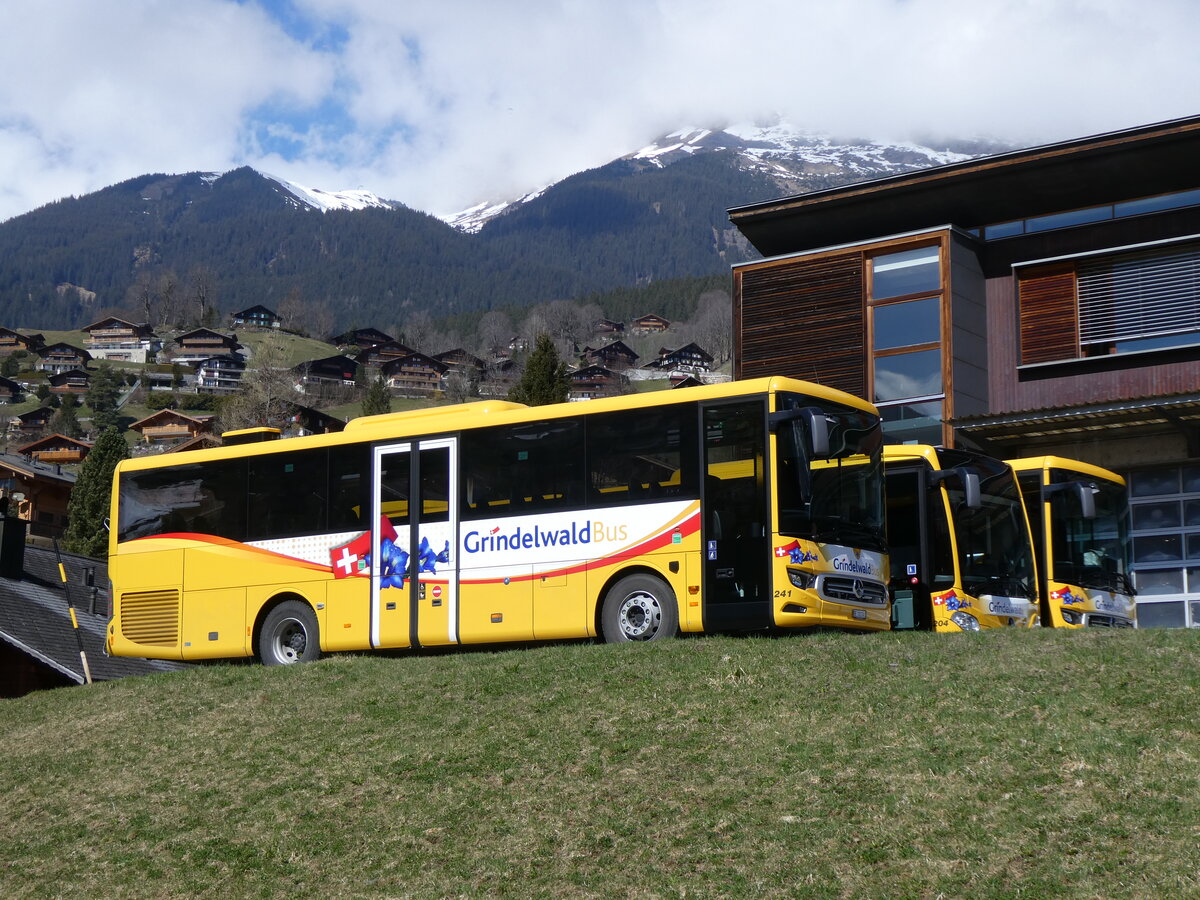 (273'301) - GrindelwaldBus, Grindelwald - Nr. 241/BE 103'241 - Mercedes am 28. M�rz 2025 in Grindelwald, Garage
