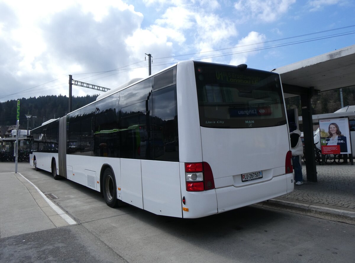 (273'452) - H�fliger, Sursee - Nr. 8/LU 267'507 - MAN (ex St. Gallerbus, St. Gallen Nr. 276) am 31. M�rz 2025 beim Bahnhof Langnau