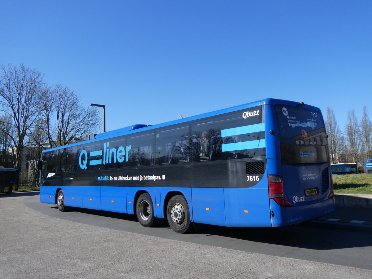 (273'603) - Qbuzz, Groningen - Nr. 7616/73-BNT-9 - Setra am 5. April 2025 in Drachten, Transferium Oost