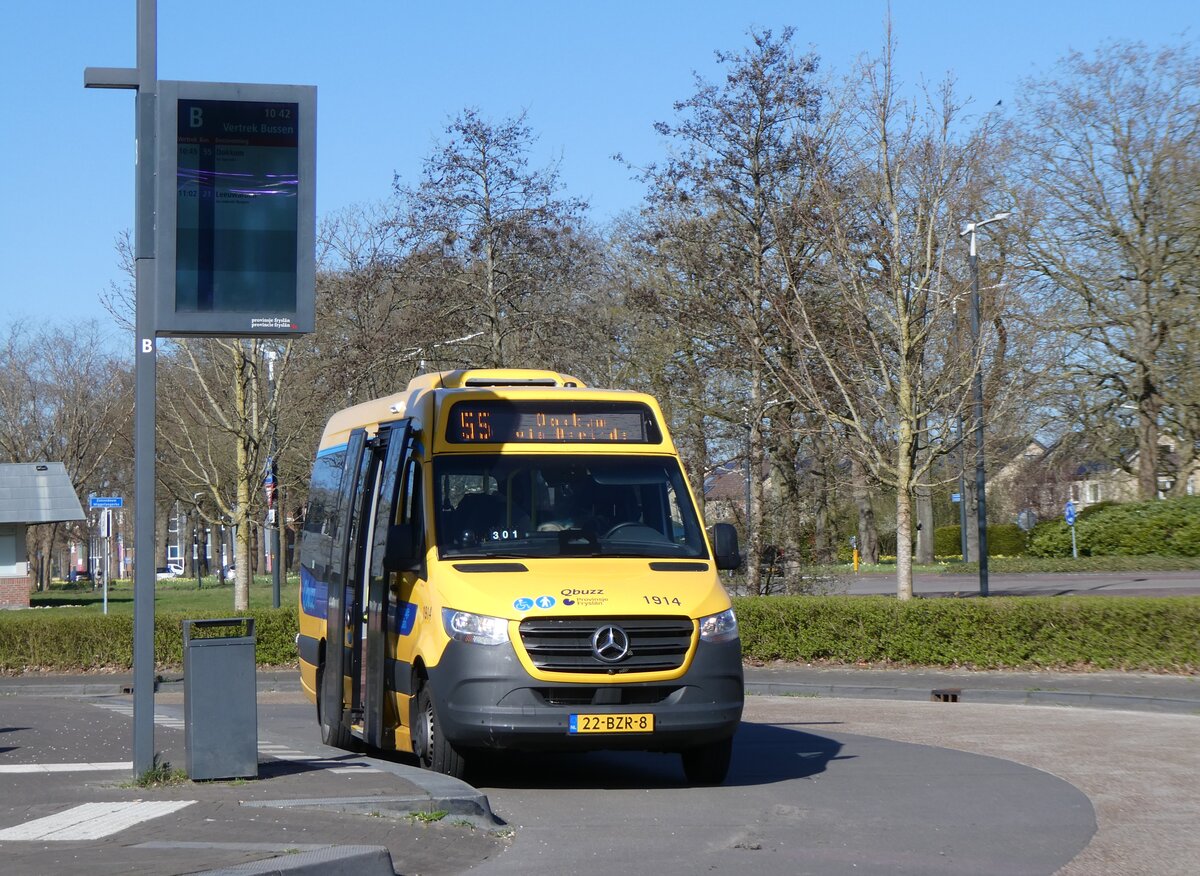 (273'606) - Qbuzz, Groningen - Nr. 1914/22-BZR-8 - Mercedes am 5. April 2025 in Drachten, Transferium Oost