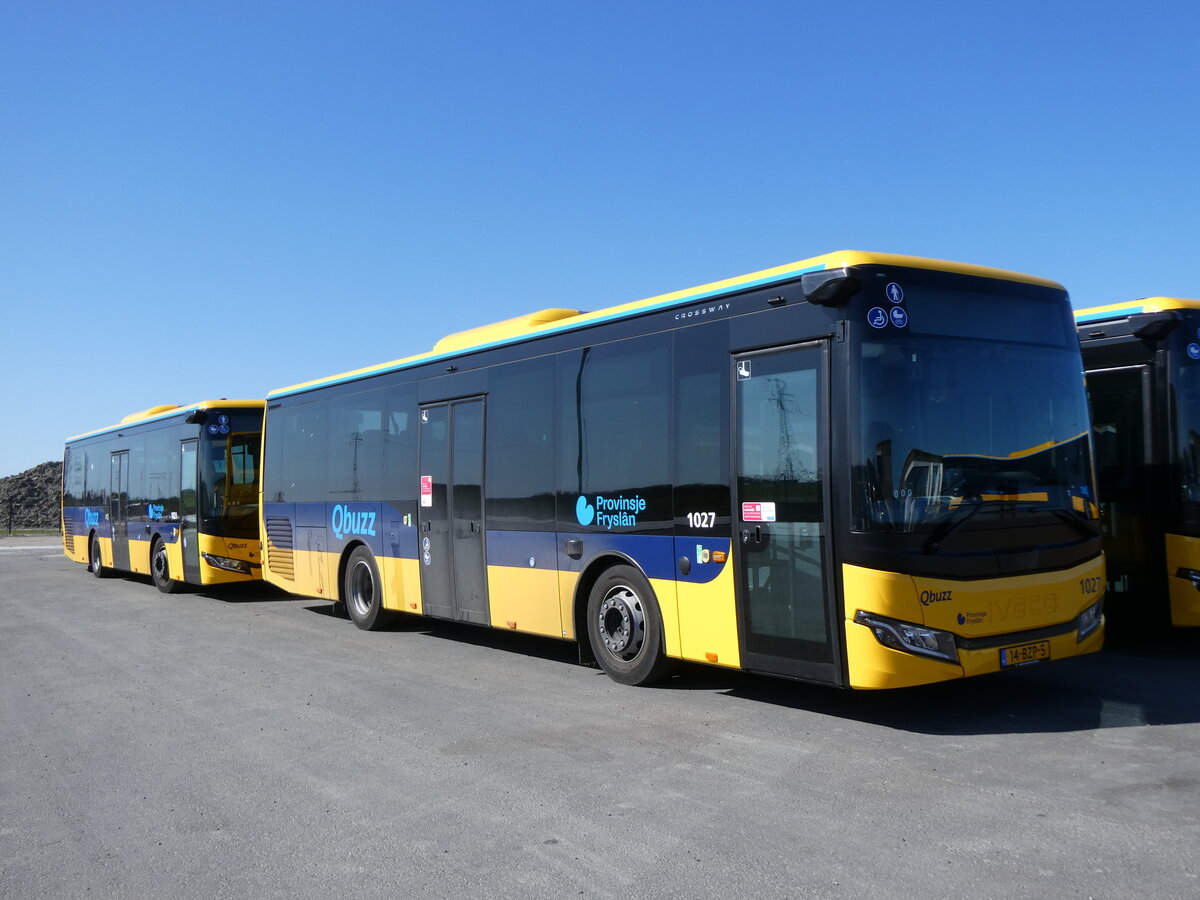 (273'630) - Qbuzz, Groningen - Nr. 1027/14-BZP-5 - Iveco am 5. April 2025 in Dokkum, Garage