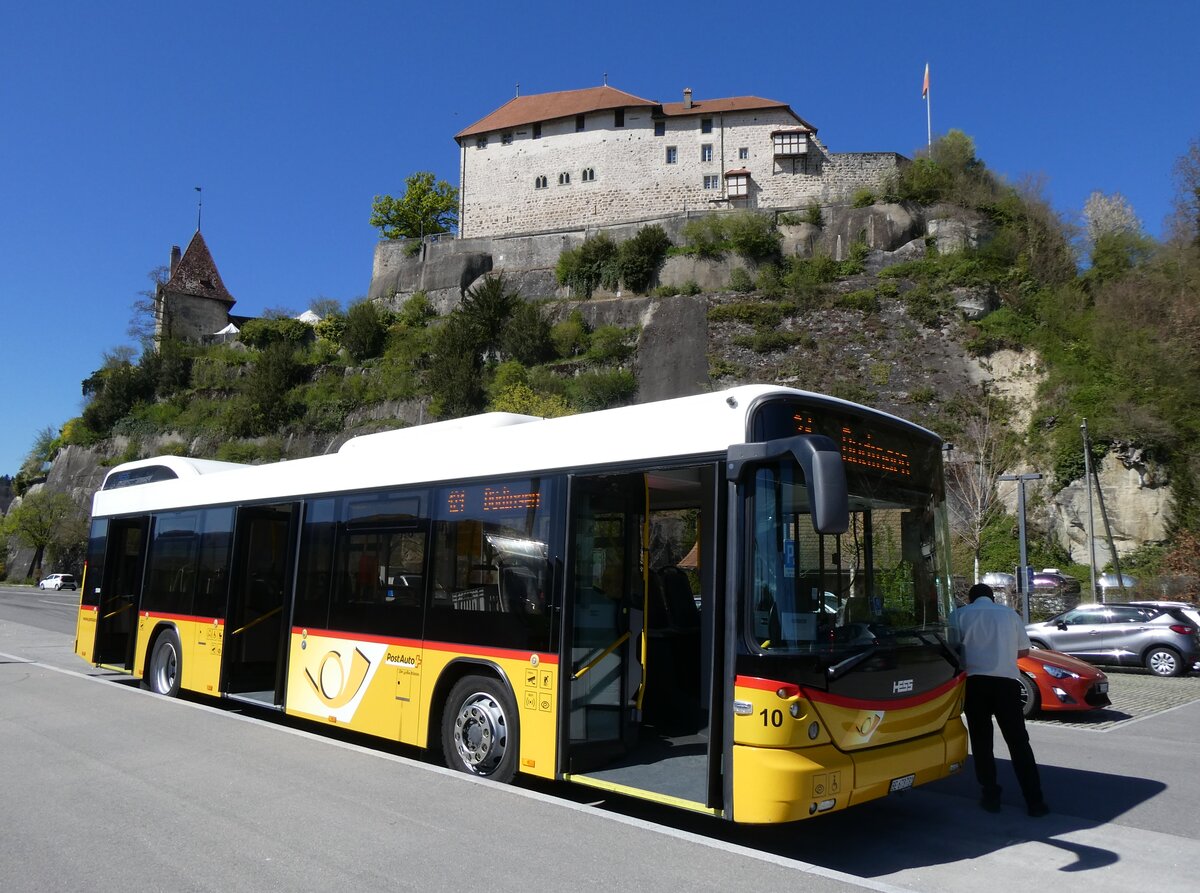 (273'859) - PostAuto Bern - Nr. 10/BE 673'731/PID 5500 - Hess (ex Klopfstein, Laupen Nr. 10) am 11. April 2025 beim Bahnhof Laupen