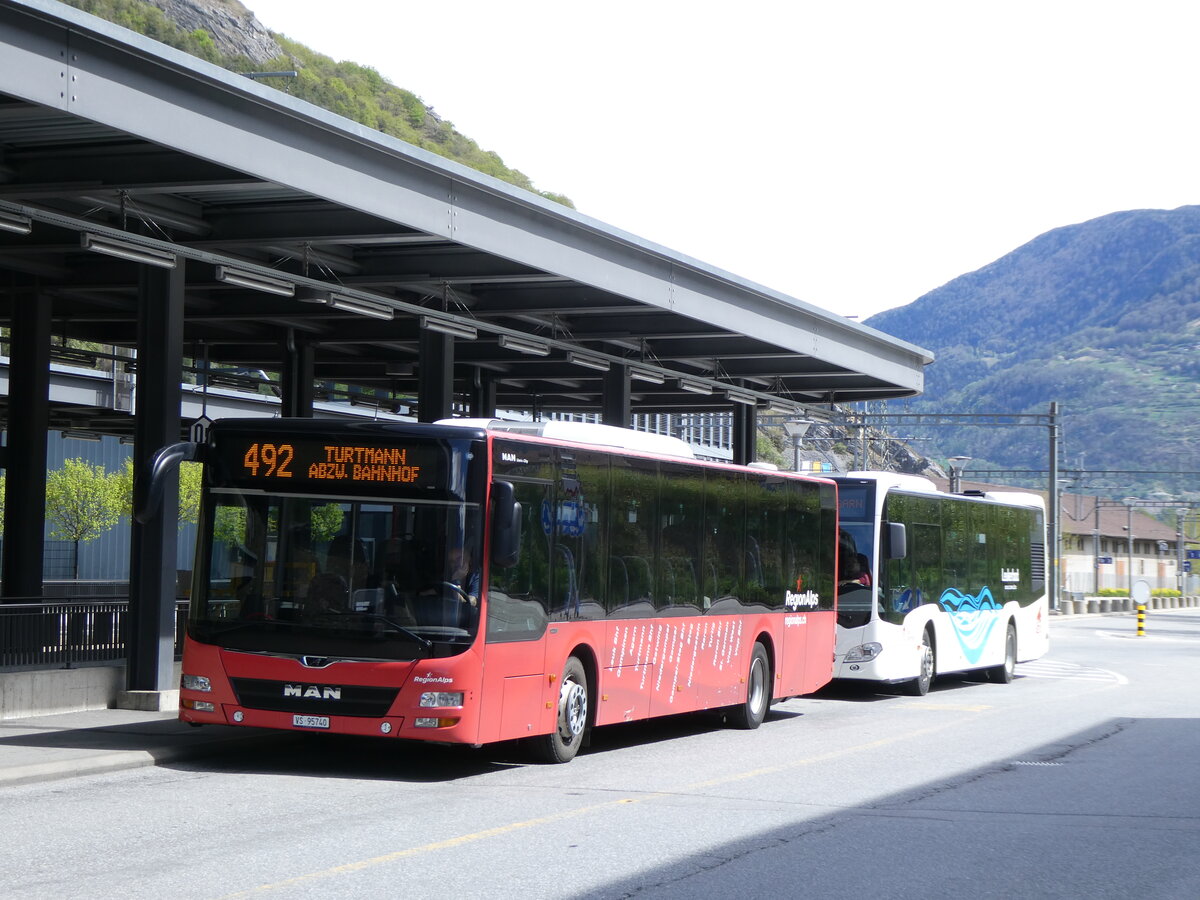 (273'995) - Ruffiner, Turtmann - VS 95'740 - MAN am 14. April 2025 beim Bahnhof Leuk